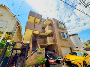 プティビラ外観写真