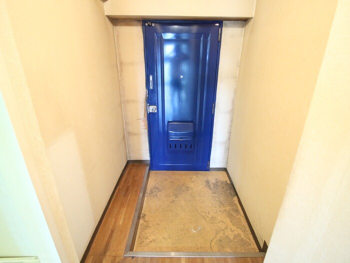 物件内観写真11　(玄関)