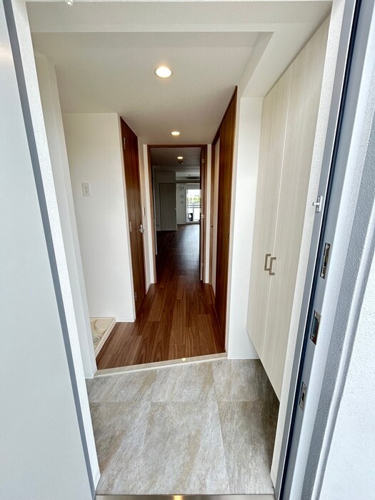 物件内観写真20　(玄関)