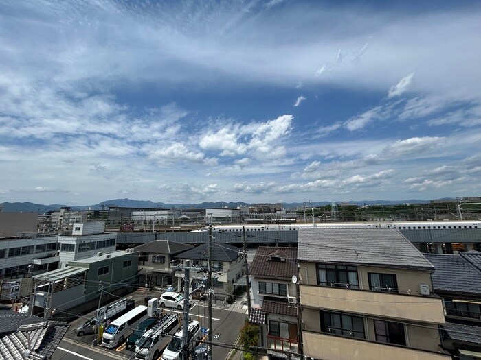 物件内観写真22　(室内からの展望)