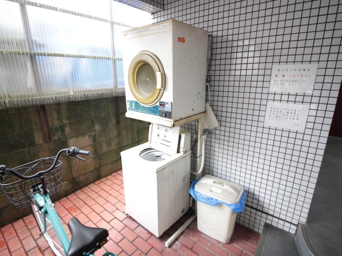 物件外観写真2　(建物設備)