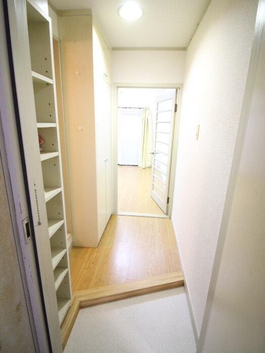 物件内観写真7　(廊下)