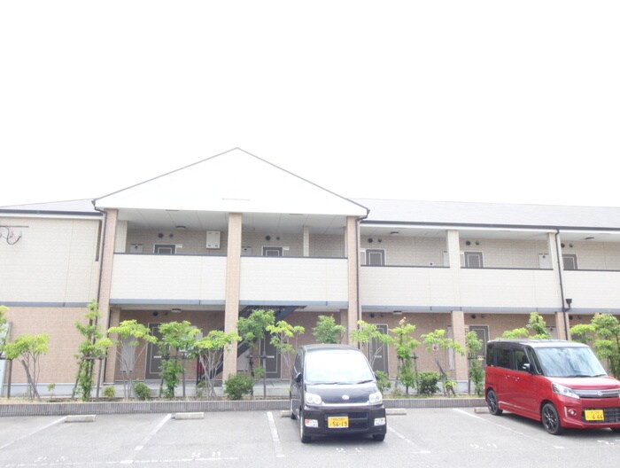 フジパレス式内町Ⅲ番館の物件外観写真