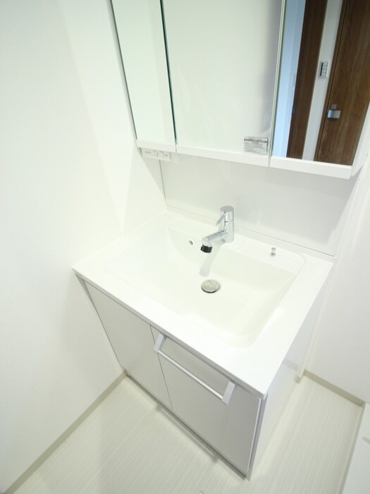 物件内観写真15　(洗面)