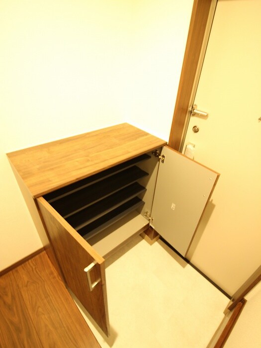 物件内観写真18　(靴箱)