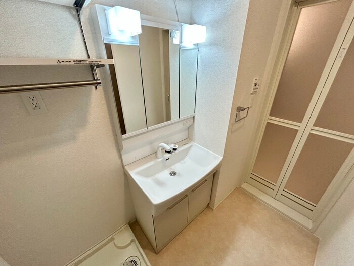 物件内観写真10　(洗面)