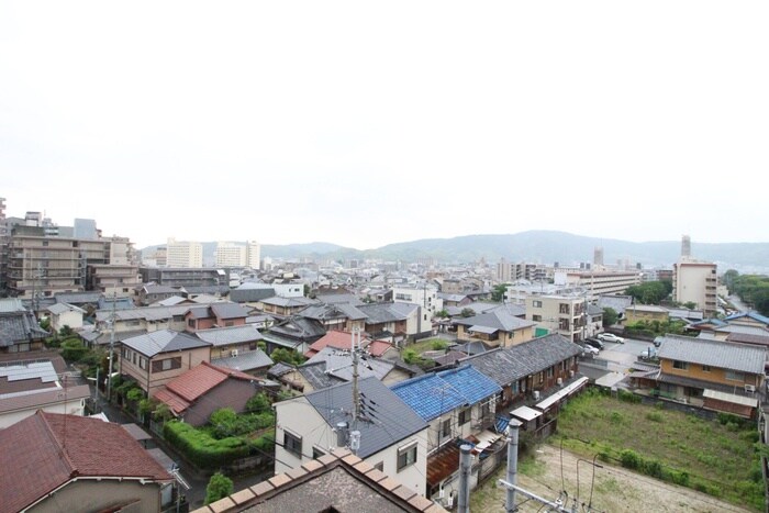 物件内観写真17　(室内からの展望)