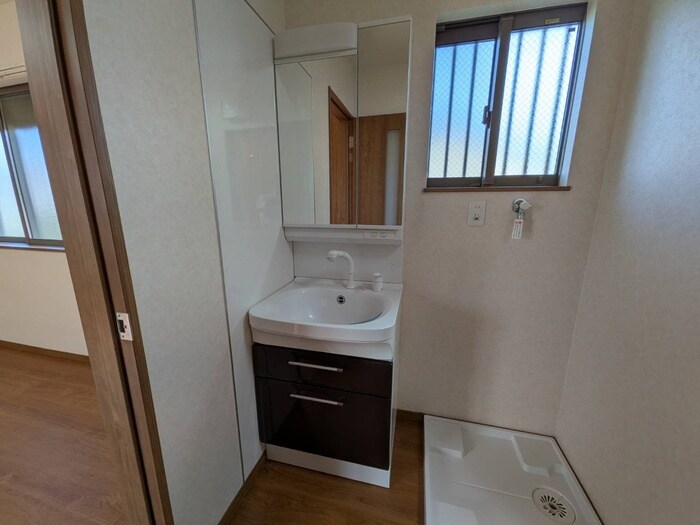 物件内観写真15　(洗面)