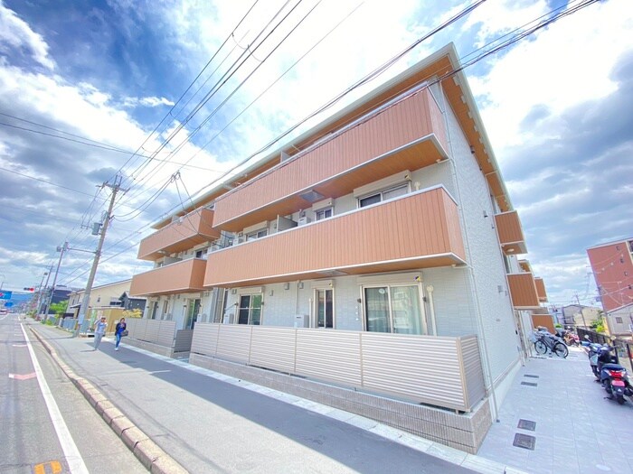 物件外観写真1　(外観写真)