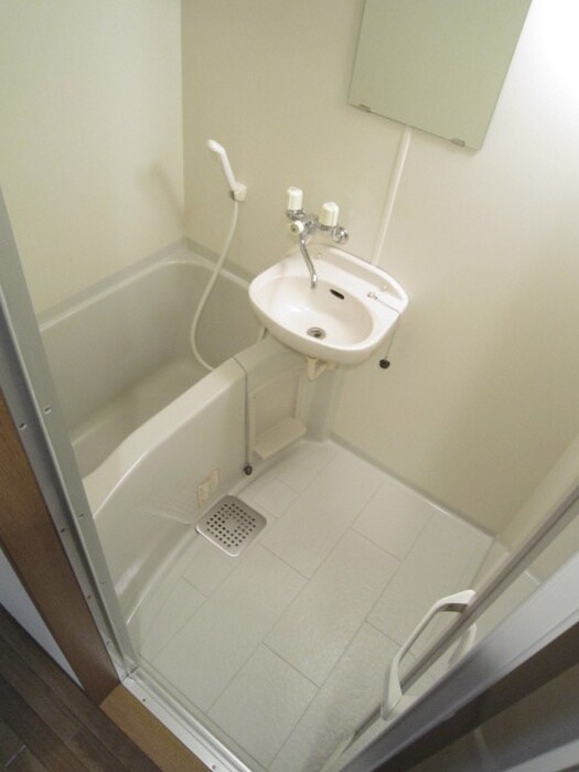 物件内観写真12　(バス／シャワールーム等)