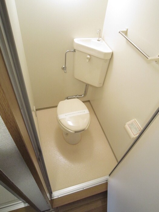 物件内観写真13　(トイレ)