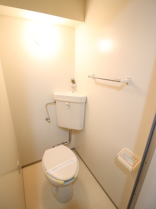 物件内観写真15　(トイレ)