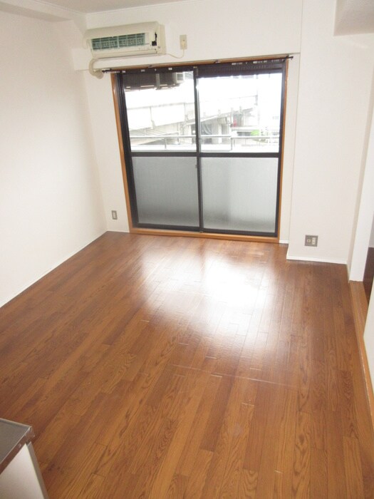 物件内観写真4　(居室)