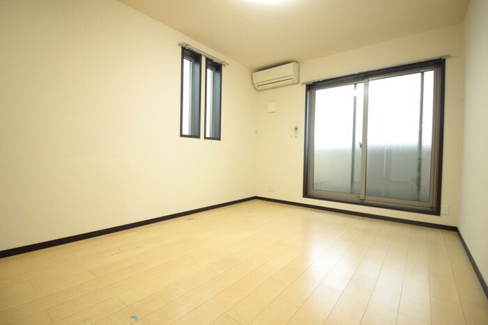 物件内観写真5　(居室)