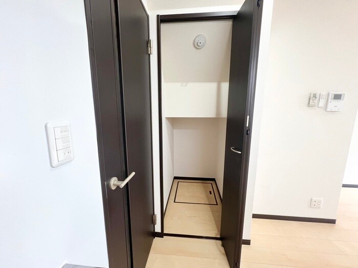 物件内観写真10　(収納)