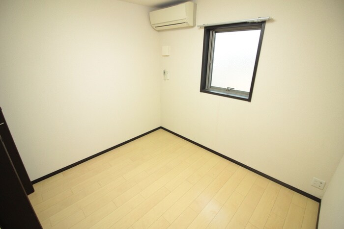 物件内観写真12　(居室)