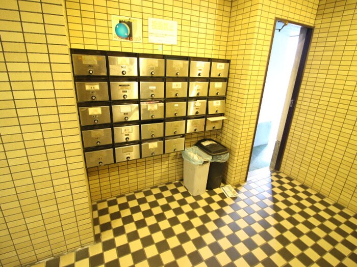 物件外観写真4　(建物設備)