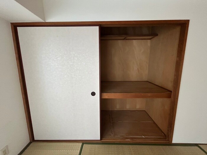 物件内観写真16　(収納)