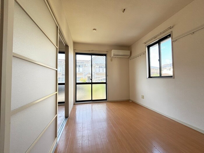 物件内観写真19　(居室)