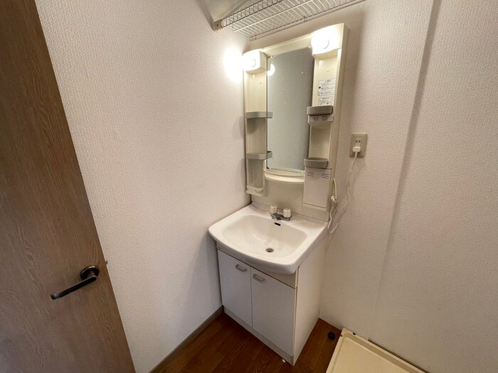 物件内観写真12　(洗面)