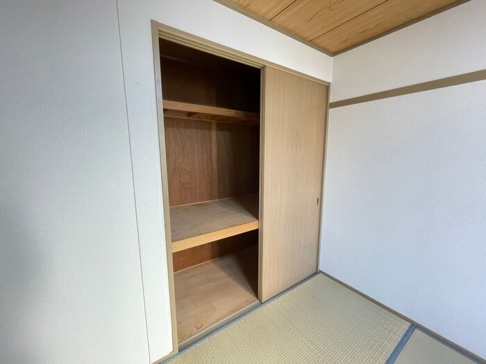 物件内観写真18　(収納)