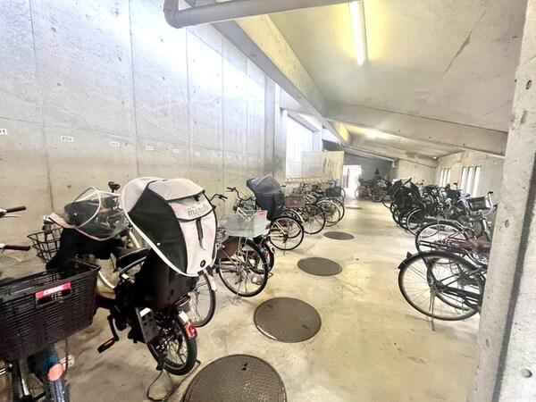 駐輪場