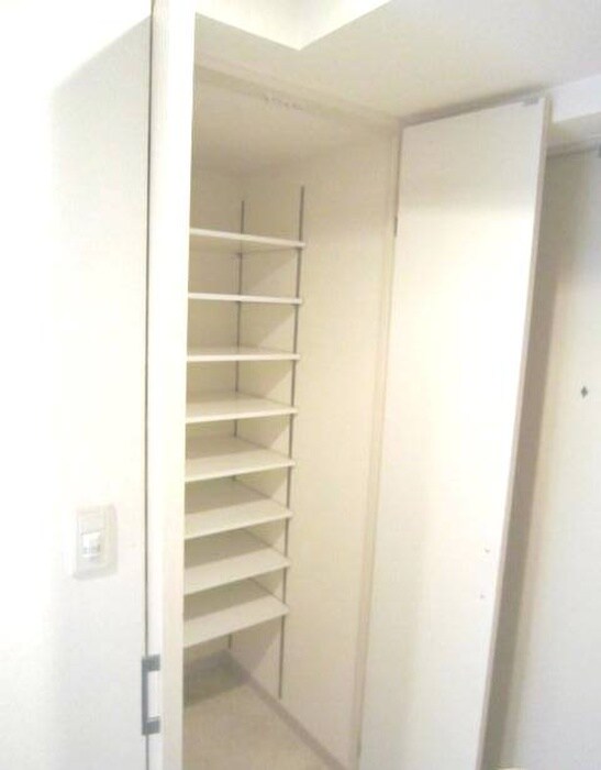 物件内観写真13　(靴箱)