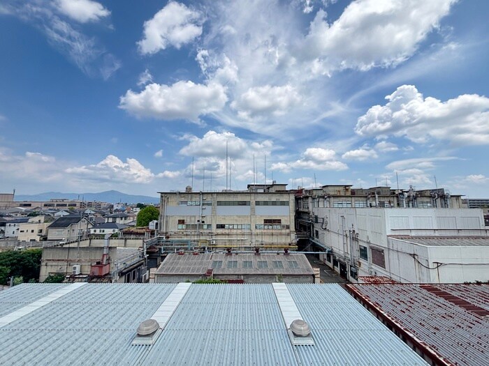 物件内観写真15　(室内からの展望)