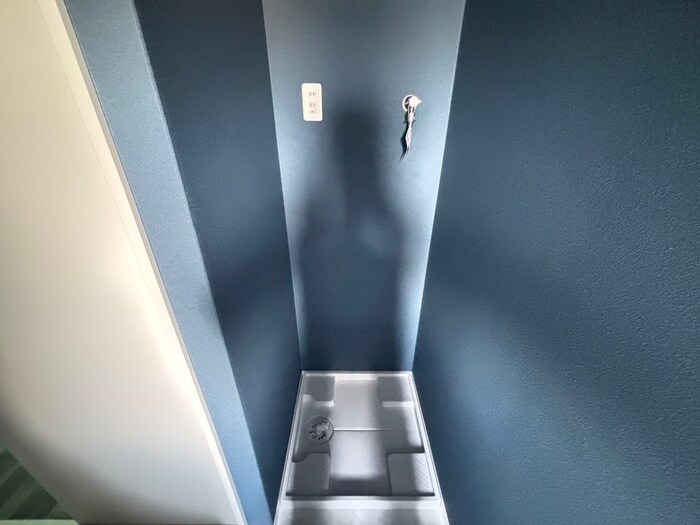 物件内観写真18　(洗濯機置場)