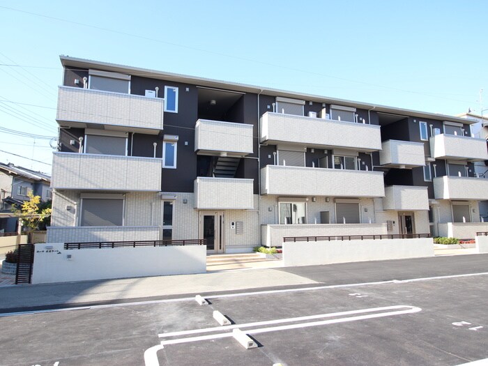 物件外観写真3　(外観写真)