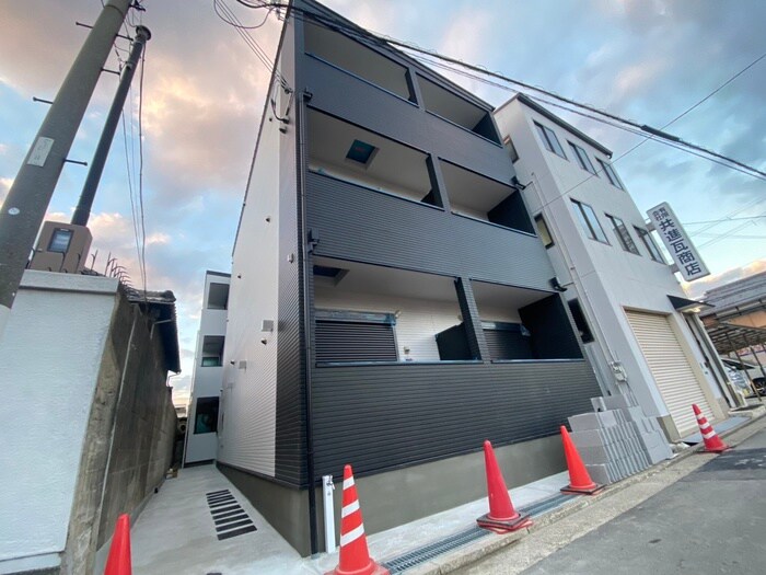 物件外観写真1　(外観写真)