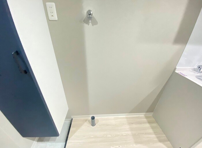 物件内観写真13　(洗濯機置場)