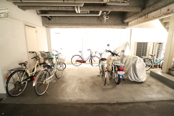 駐輪場