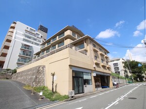 ベルコリン東豊中１号館外観写真