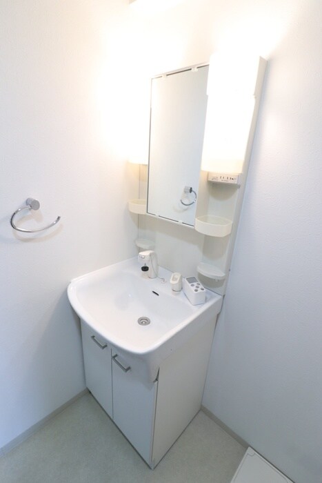 物件内観写真12　(洗面)