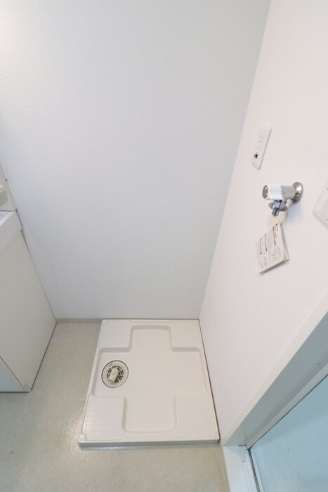 物件内観写真15　(洗濯機置場)