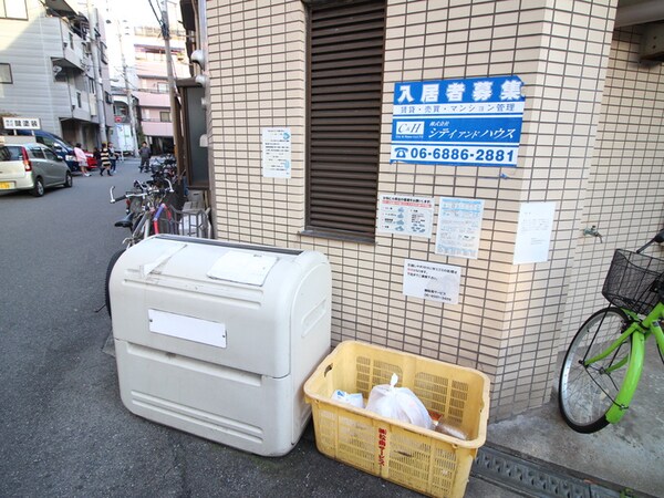 バイク置き場