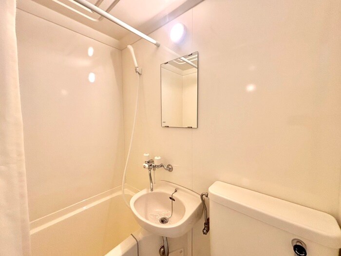 物件内観写真10　(洗面)