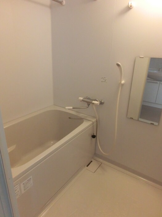 物件内観写真12　(バス／シャワールーム等)