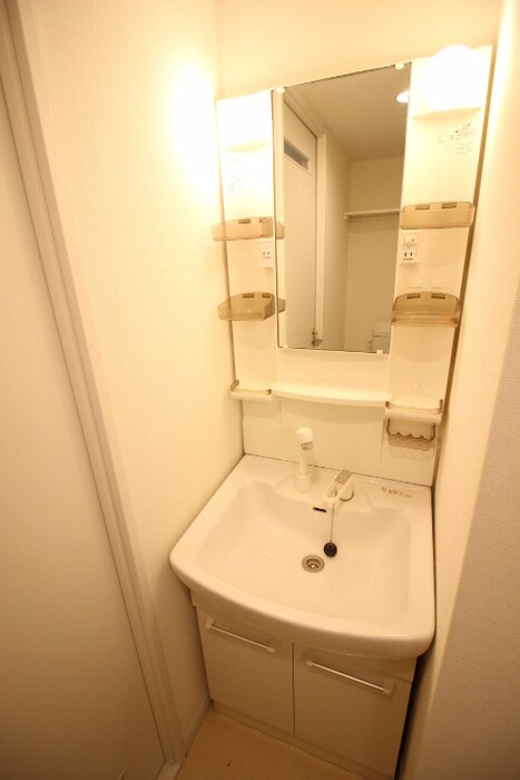 物件内観写真8　(洗面)