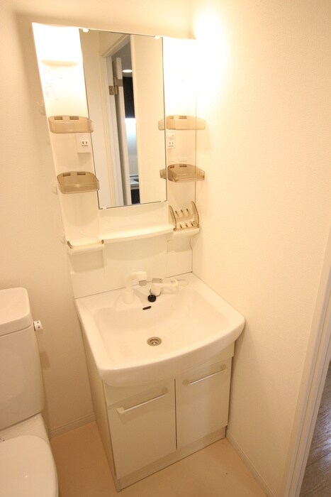 物件内観写真11　(洗面)