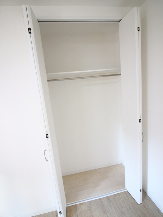 物件内観写真11　(収納)