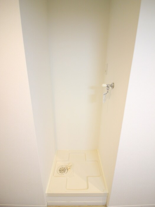 物件内観写真14　(洗濯機置場)