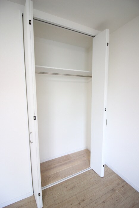 物件内観写真15　(収納)