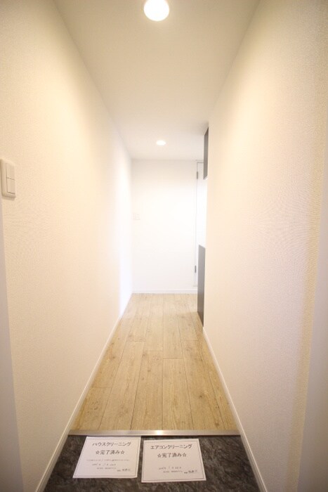 物件内観写真16　(廊下)