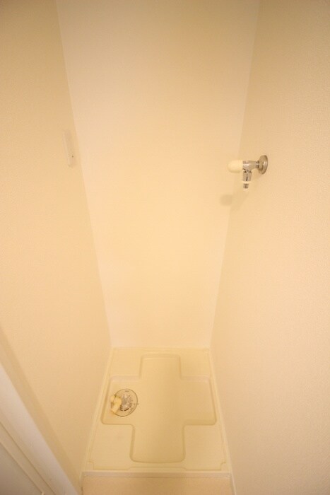 物件内観写真17　(洗濯機置場)