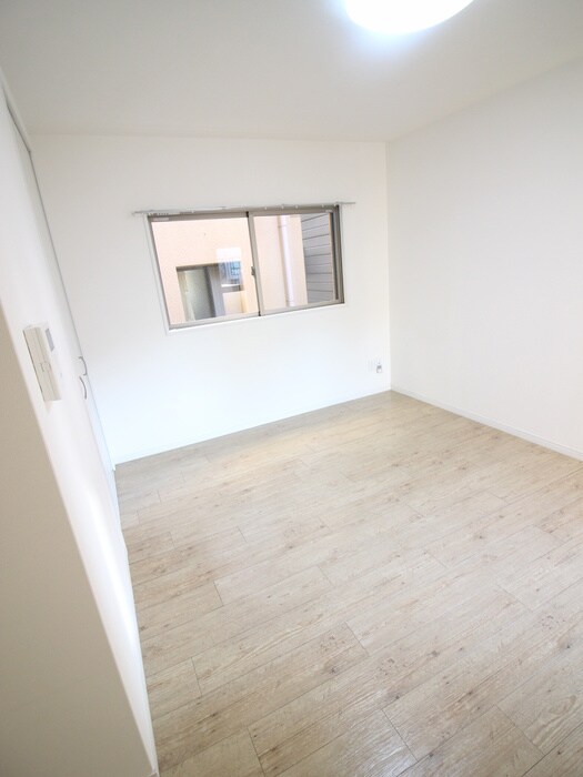 物件内観写真17　(居室)