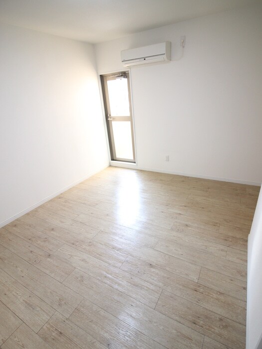 物件内観写真18　(居室)