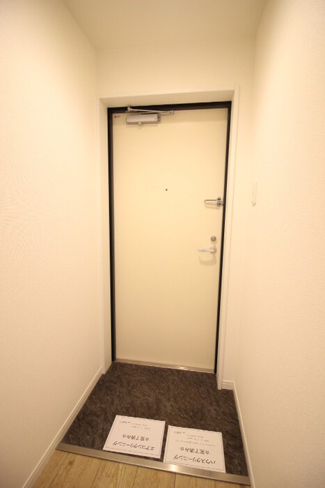 物件内観写真21　(玄関)