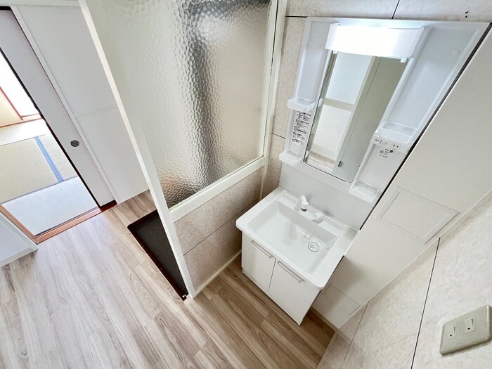 物件内観写真9　(洗面)